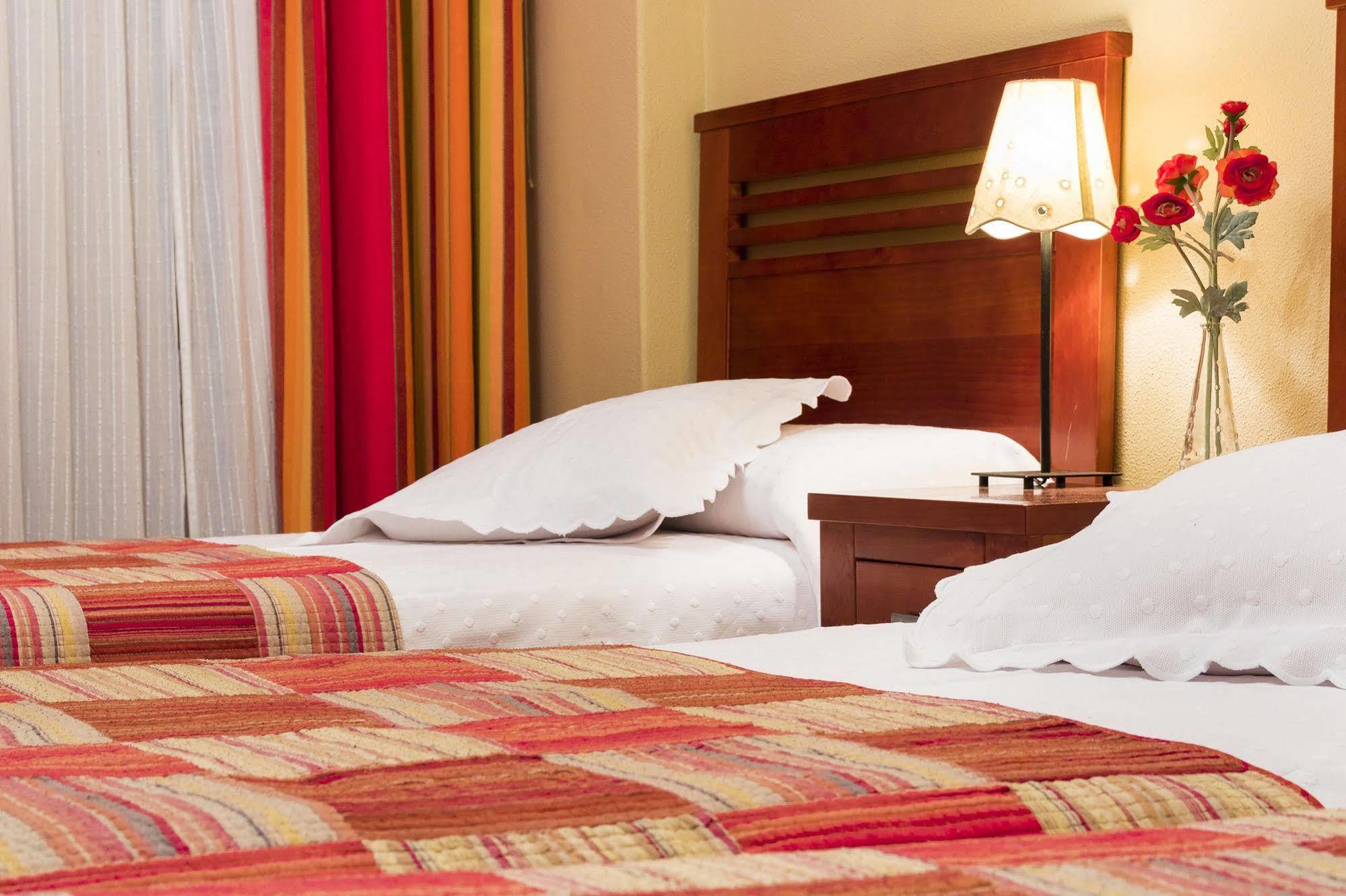 Hostal La Carballinesa Сантяго де Компостела Екстериор снимка